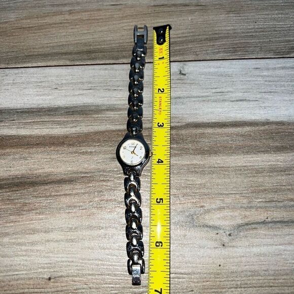 Fossil F2 Women Watch Stainless Silver Tone Steel New Battery White Quartz Y2K - Picture 4 of 6